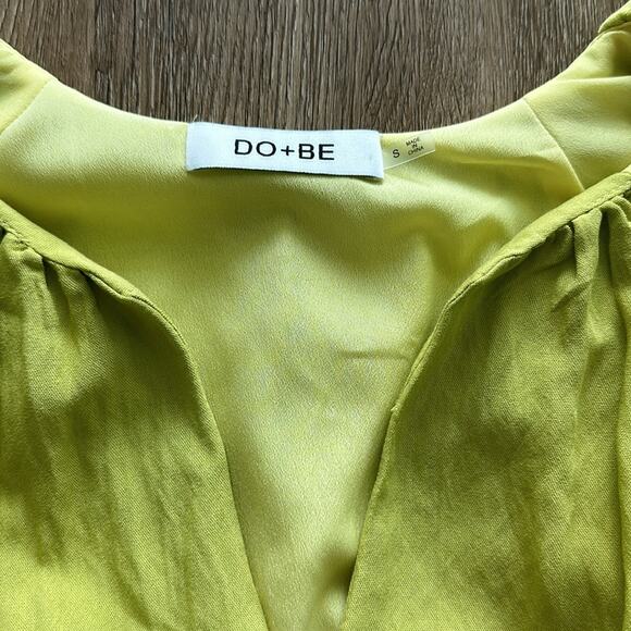 DO+BE Puff Sleeve Tie Back Crop Top Small Notched V Neck Green Romantic Blouse - Picture 3 of 6